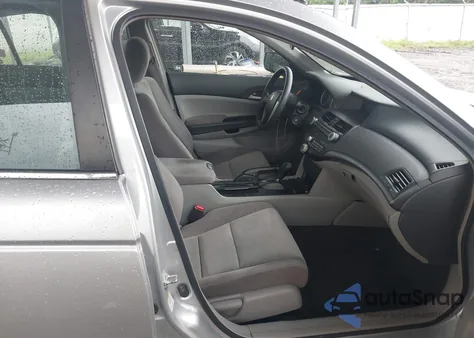 2009 Honda Accord 2.4 Lx from USA, damaged, VIN 1HGCP263X9A192087